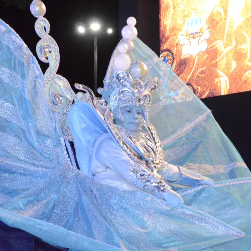 Império de Casa Verde mostra as fantasias para o público de Jaguariúna