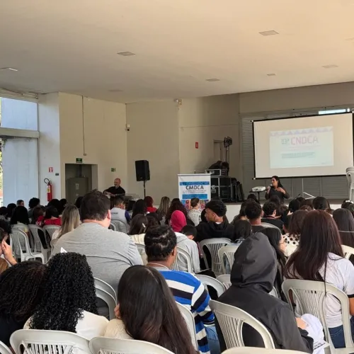 Pré-Conferência da Criança e Adolescente reúne 200 pessoas