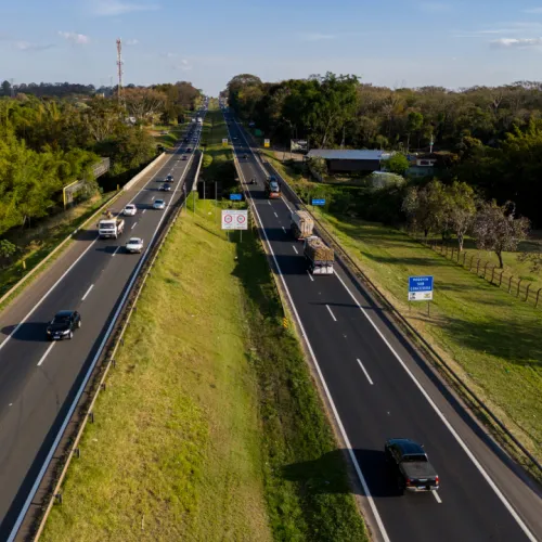 Renovias espera mais de 616 mil veículos nas rodovias no feriado