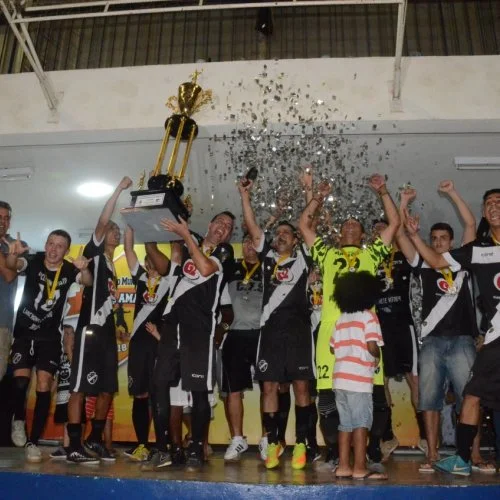 Ta?a de Ouro 