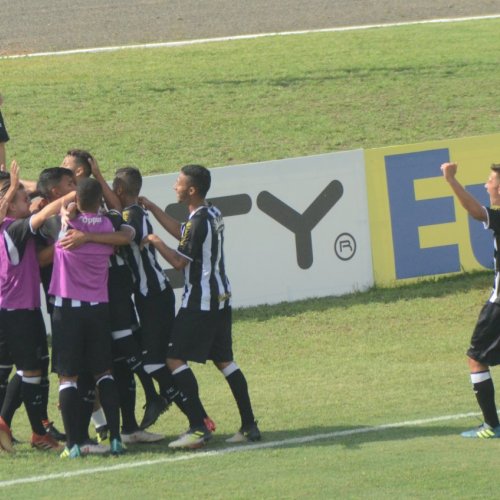 Figueirense e Trindade Copinha 
