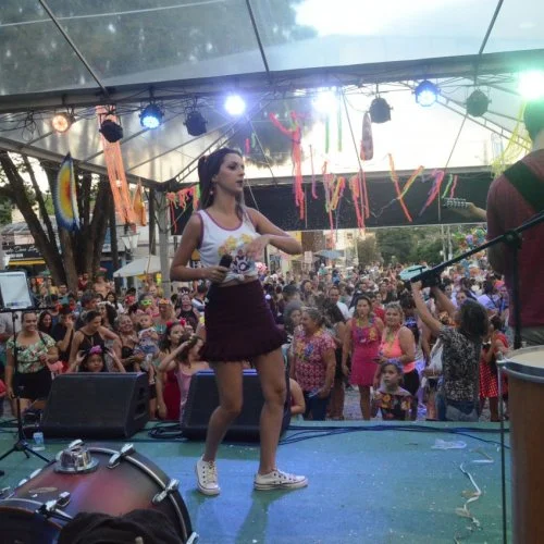 Folia Jaguari?na