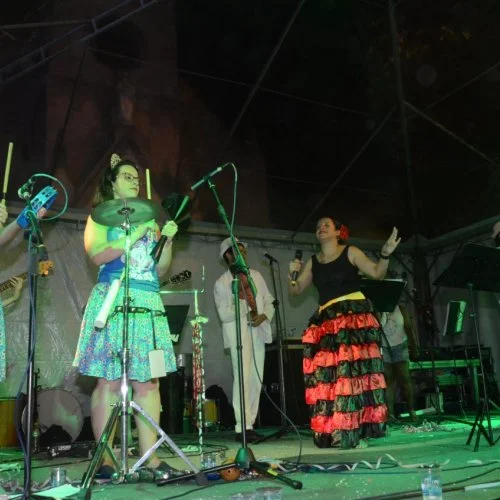 Folia Jaguari?na