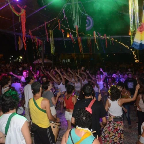 Folia Jaguari?na 